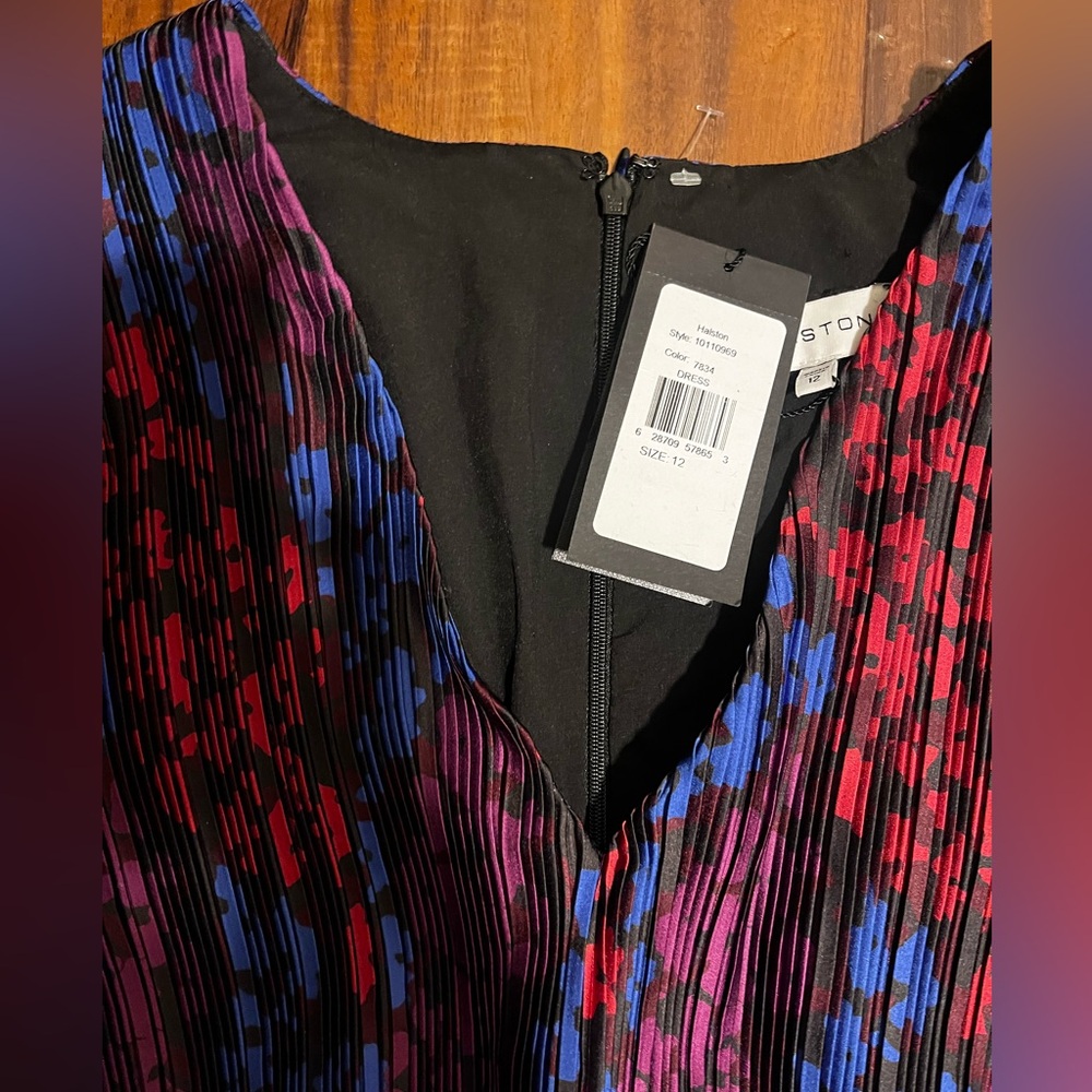 New Halston Heritage Red and Blue Patterned Dress size 12 - Picture 13 of 14